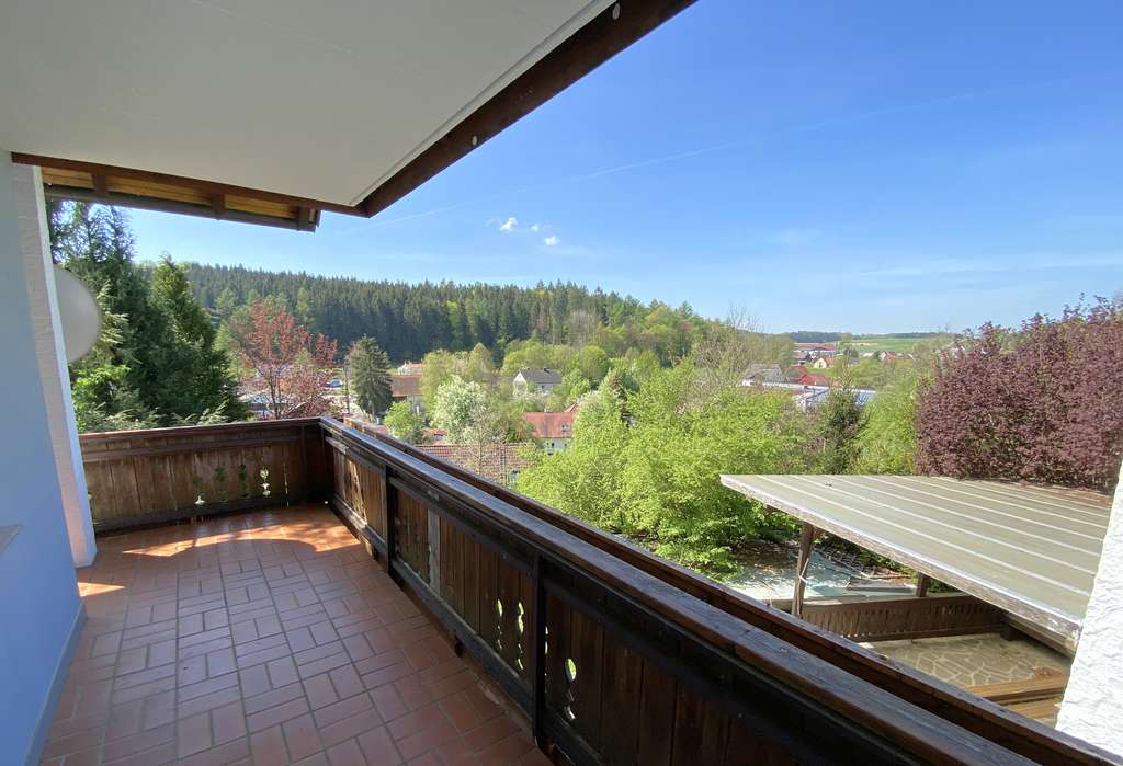 Immobilie in Landensberg - facettenreiches großzügiges 3 Familien-Haus mit Fernsicht und ruhiger Hanglage … - Bild 3