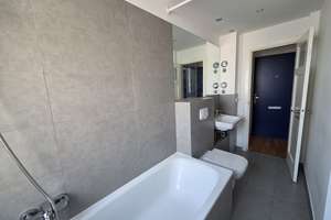Helles 2-Zimmer-Apartment mit Ausblick ins Grüne, separate Küche + Einbauküche, Tageslichtbad – Muhliusstraße 85, 24103 Exerzierplatz, Kiel – Vorschaubild 6