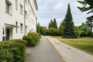 Sanierte Wohnung im 1. OG I bezugsfrei I Balkon I Küche – Simpsonweg 2b, 12305 Lichtenrade, Berlin – Vorschaubild 9