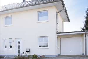 Modernes Reihenendhaus in Cloppenburg – Investment in einer Wachstumsregion – Die vollständige Adresse der Immobilie erhältst du vom Anbieter., 49661 Cloppenburg – Vorschaubild 2