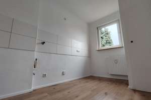 Renovierte, ansprechende 2-Raum-Wohnung im 1.OG nahe der Essener Grenze! – Kaisersfeld 3, 46047 Bermensfeld, Oberhausen – Vorschaubild 4
