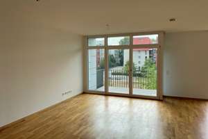 Traumhafte 3,5-Zimmer-Wohnung im Erdgeschoss in der Toulouser Allee 13 (Musterbilder)