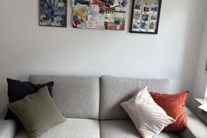 Vom 12.01.2026-31.07. möblierte 1-Zimmer-Wohnung mit Süd-Westbalkon und Parkplatz  – Bockelstraße 54, 70619 Heumaden, Stuttgart – Vorschaubild 1