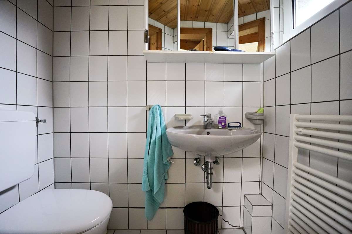 Immobilie in Bröckel - Provisionsfrei: Einfamilienhaus mit viel Platz für die Familie und Schwimmbad plus Solaranlage - Bild 11