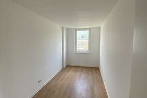 4 Zimmerwohnung mit offener Küche ab sofort! – Dolgenseestr. 9d, 10319 Friedrichsfelde, Berlin – Vorschaubild 9