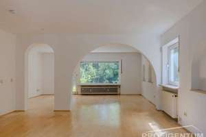 Bogenhausen: Erdgeschosswohnung mit Terrasse, Gartenzugang & großem Entwicklungspotenzial – Jacobistraße 6, 81927 Englschalking, München – Vorschaubild 2