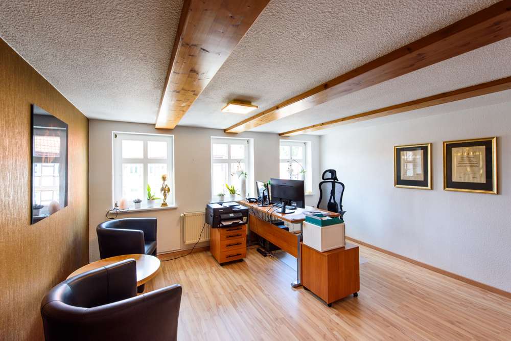 Immobilie in Wernigerode - Neu kalkuliert in Wernigerode: Bezugsfertiges Wohnhaus (Garten, Kamin, Carport)+ Einnahmen nebenan! - Bild 16