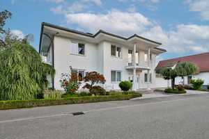 Außergewöhnliche Luxusvilla mit separatem Gewerbeanteil – Rastatt (Kreis) – Vorschaubild 2
