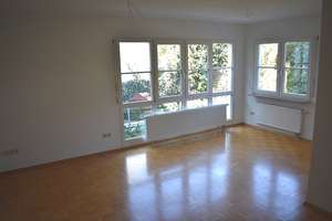 Großzügige Doppelhaushälfte inkl. Einliegerwohnung in ruhiger Lage von Stuttgart-Plieningen – Die vollständige Adresse der Immobilie erhältst du vom Anbieter., 70599 Plieningen (Ortsteil), Stuttgart – Vorschaubild 3