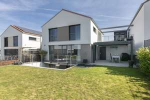 Wohnkultur auf höchstem Niveau - exklusives Einfamilienhaus mit Designanspruch – Die vollständige Adresse der Immobilie erhältst du vom Anbieter., 89610 Oberdischingen – Vorschaubild 3
