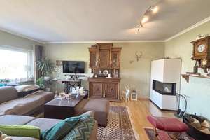 Großzügiges Wohnhaus mit Garten, Terrasse, Balkon und vielfältigen Nutzungsmöglichkeiten – 54296 Irsch, Trier – Vorschaubild 2