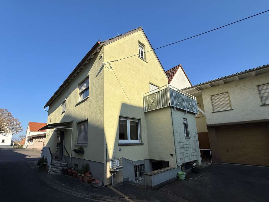 Immobilie in Fernwald - Zwei Häuser auf einem Grundstück in Annerod - Bild 2