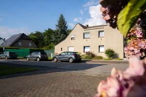 Einfamilienhaus mit großem Grundstück & genehmigtem Erweiterungspotenzial