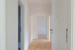 Schöne DG-Wohnung - Zweitbezug in Karlsruhe, Beiertheim-Bulach – Oberkirchfeldstraße 30, 76135 Beiertheim-Bulach, Karlsruhe – Vorschaubild 1