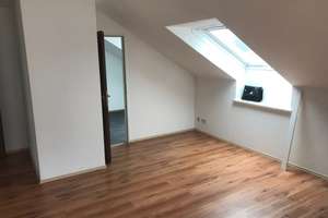 Sehr ruhige, helle 2-Zi-DG-Wohnung mit sep. Küche und Balkon in München Aubing – 81249 Aubing-Süd, München – Vorschaubild 7