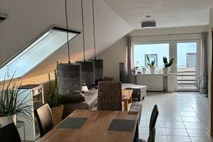 Großzügige 4-Zimmer-Dachgeschoss-Wohnung in Paderborn-Schloß Neuhaus