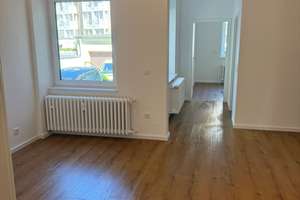 Kernsanierte Erdgeschosswohnung mit eigenem Eingang und EBK – Birkenstraße 10, 40233 Flingern Nord, Düsseldorf – Vorschaubild 2