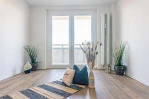 Direkt am Schlossteich gelegene 2-Raum-Wohnung mit Balkon – Promenadenstr. 5, 9111 Zentrum, Chemnitz – Vorschaubild 1