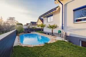 Ein Juwel in Breisach. Ihr Traumhaus mit Pool, Kamin, Solar & gehobener Ausstattung – Die vollständige Adresse der Immobilie erhältst du vom Anbieter., 79206 Breisach am Rhein – Vorschaubild 26