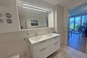 Breitbrunn am Chiemsee-Lichtverwöhnte 5-Zimmer-Maisonette mit 3 Bädern, Sauna, 796 m² Garten – Die vollständige Adresse der Immobilie erhältst du vom Anbieter., 83254 Breitbrunn am Chiemsee – Vorschaubild 19