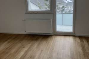 Renovierte 2-Zimmer-Wohnung mit Balkon – Helmholzstraße 9, 65199 Dotzheim, Wiesbaden – Vorschaubild 1