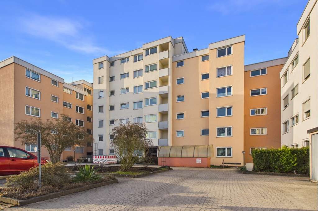 Immobilie in Gomaringen - Etagenwohnung mit Balkon zu verkaufen - Bild 0