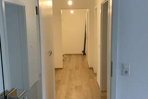 Helle 4-Zimmer-Wohnung mit Balkon in der oberen Elberfelder Südstadt – Die vollständige Adresse der Immobilie erhältst du vom Anbieter., 42119 Elberfeld, Wuppertal – Vorschaubild 12
