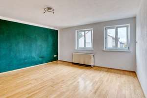 ***Großzügiges Mehrfamilienhaus mit 3 Wohneinheiten, PV- Anlage, Garagen & Werkstatt*** – 94431 Pilsting – Vorschaubild 23