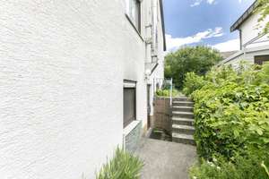 Söflingen: Ein Haus voller Möglichkeiten! 
DHH mit Garten, großer Terrasse und Kamin. – Die vollständige Adresse der Immobilie erhältst du vom Anbieter., 89081 Söflingen, Ulm – Vorschaubild 12
