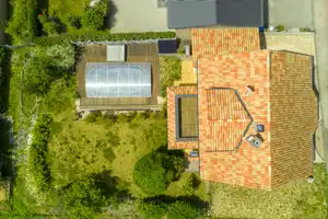 Mediterran Wohnen im modernen Haus mit Pool und Burgblick – Ahrweiler (Kreis) – Vorschaubild 2