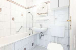 Bezugsfreies Appartement mit Balkon in ruhiger Innenhoflage – Die vollständige Adresse der Immobilie erhältst du vom Anbieter., 81539 Ramersdorf, München – Vorschaubild 9