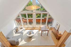 Großzügige, lichtdurchflutete Dachgeschosswohnung mit Süd-West-Dachterrasse und Alpenpanorama – Die vollständige Adresse der Immobilie erhältst du vom Anbieter., 81539 Obergiesing, München – Vorschaubild 1