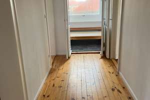 Gepflegte und schöne 2-Zimmer-Wohnung mit Wintergarten in Berlin-Wilmersdorf – provisionsfrei