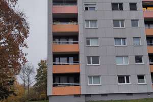 Helle mit Blick ins Grüne 2-Zimmer Wohnung im 2. OG in Stuttgart-Freiberg – Suttnerstraße 38, 70437 Freiberg, Stuttgart – Vorschaubild 6