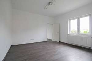 Frisch saniertes EFH und zusätzlicher Einliegerwohnung – Die vollständige Adresse der Immobilie erhältst du vom Anbieter., 32425 Minderheide, Minden – Vorschaubild 11