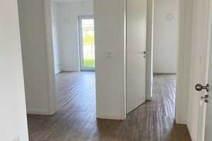 Gartenparadies inklusive: Moderne und komfortable 4-Zimmer Wohnung mit Einbauküche – Wolfsburg – Vorschaubild 7