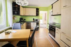 Ebenerdiger Bungalow mit flacher Dusche, 3 Zimmern, großer Diele und Essküche in Berlin Biesdorf – Die vollständige Adresse der Immobilie erhältst du vom Anbieter., 12683 Biesdorf, Berlin – Vorschaubild 7