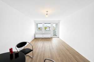 Sonnige 2-Zimmer mit Südwest-Balkon – sofort frei, top saniert, ideal zum Einziehen oder Vermieten – Die vollständige Adresse der Immobilie erhältst du vom Anbieter., 70565 Fasanenhof, Stuttgart – Vorschaubild 2
