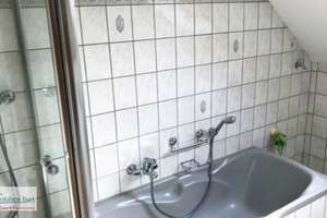 ZWEIFAMILIENHAUS MIT GARAGEN UND GARTEN BEI ORSCHOLZ – Die vollständige Adresse der Immobilie erhältst du vom Anbieter., 66693 Mettlach – Vorschaubild 13