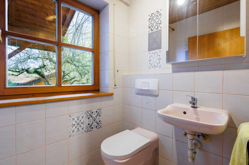 Immobilie in Engelsberg - Schönes Einfamilienhaus mit Garten, Terrasse und Doppelgarage–ruhige Familienidylle im Chiemgau - Bild 15