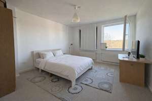 Helle 3/4-Zimmer-Wohnung mit viel Potenzial in Solingen – Die vollständige Adresse der Immobilie erhältst du vom Anbieter., 42653 Gräfrath, Solingen – Vorschaubild 2