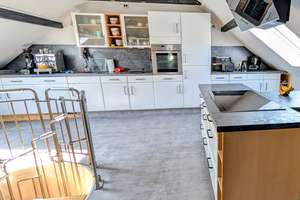 „Hochwertig modernisiertes 3-Familienhaus auf 1.342 m² Grundstück mit positiver Bauvoranfrage“ – Die vollständige Adresse der Immobilie erhältst du vom Anbieter., 45279 Horst, Essen – Vorschaubild 8