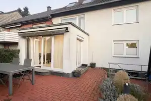 Stilvolles, möbliertes Haus mit moderner Ausstattung und großzügigem Raumangebot – Bielefeld – Vorschaubild 9
