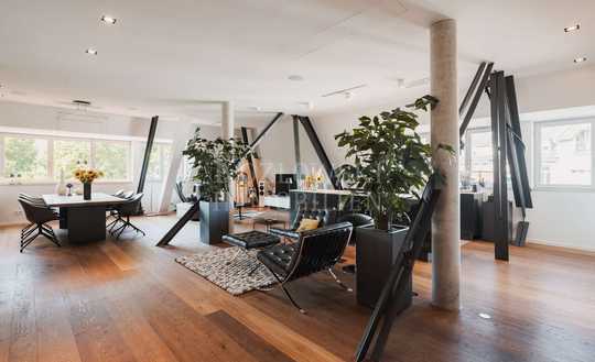 Palais Langheinrich hochexklusiv - Penthouse-Flair & Design auf zwei Ebenen!