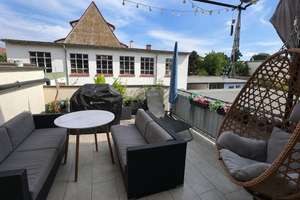 Moderne 3-Zimmer-Wohnung mit Balkon und Garage in Mannheim-Seckenheim