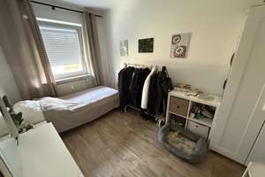 Gepflegte 3-Zimmer-Wohnung mit Balkon in Köln-Sürth – ideal für Eigennutzer & Kapitalanleger – Die vollständige Adresse der Immobilie erhältst du vom Anbieter., 50999 Sürth, Köln – Vorschaubild 4