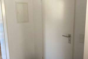 kl. helle, 2 Zimmer DG Wohnung in Ludenberg- Gerresheim – 40629 Ludenberg, Düsseldorf – Vorschaubild 9