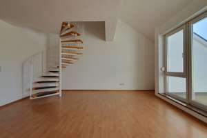 Helle 2-Zi.-Maisonette-Wohnung, mit Weitblick - Lauffen – Die vollständige Adresse der Immobilie erhältst du vom Anbieter., 74348 Lauffen am Neckar – Vorschaubild 3