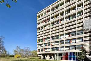 Maisonettewohnung im ikonischen Corbusierhaus – mit Weitblick ins Grüne und Raum für Ihre Vision