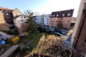Traumhafte 2-Zi-Wohnung mit BALKON in STILvollem ALTBAU und ausgezeichneter CITYLAGE – Theresienstraße 35, 90762 Altstadt, Innenstadt, Fürth – Vorschaubild 17